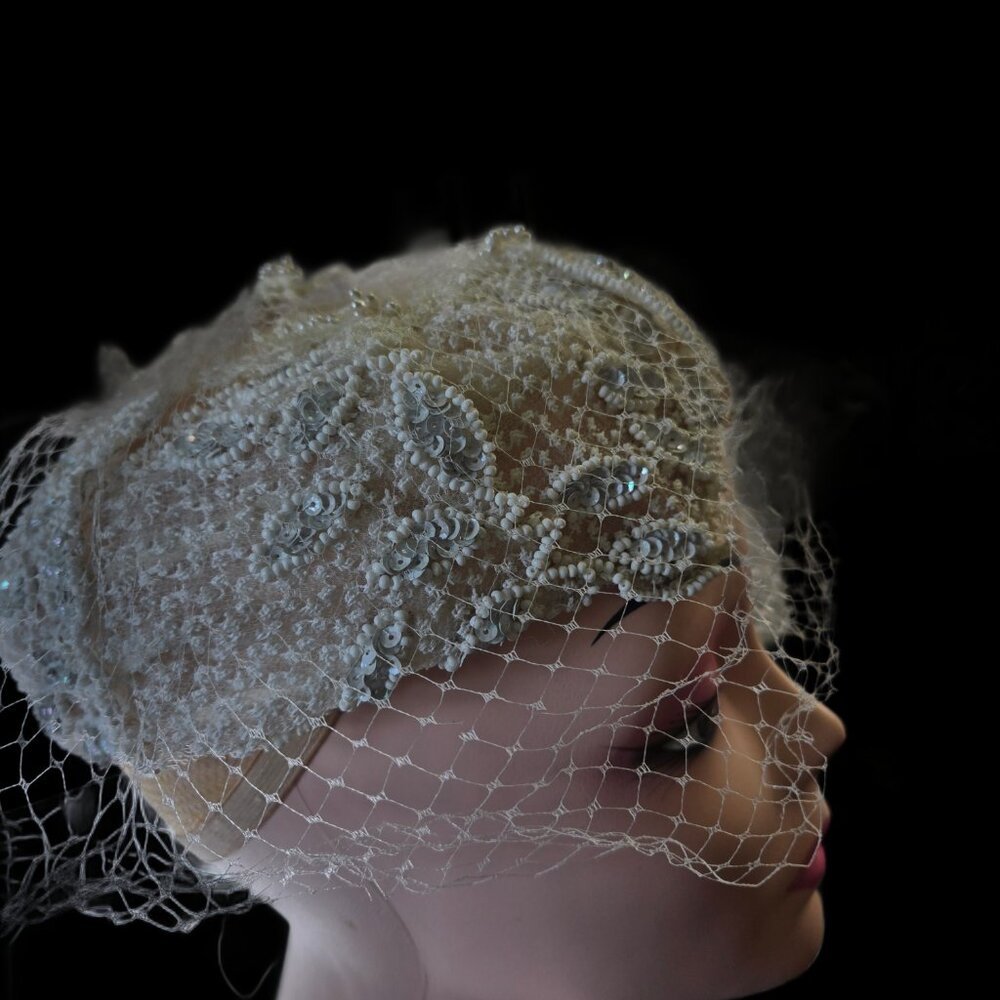 White Vintage hat